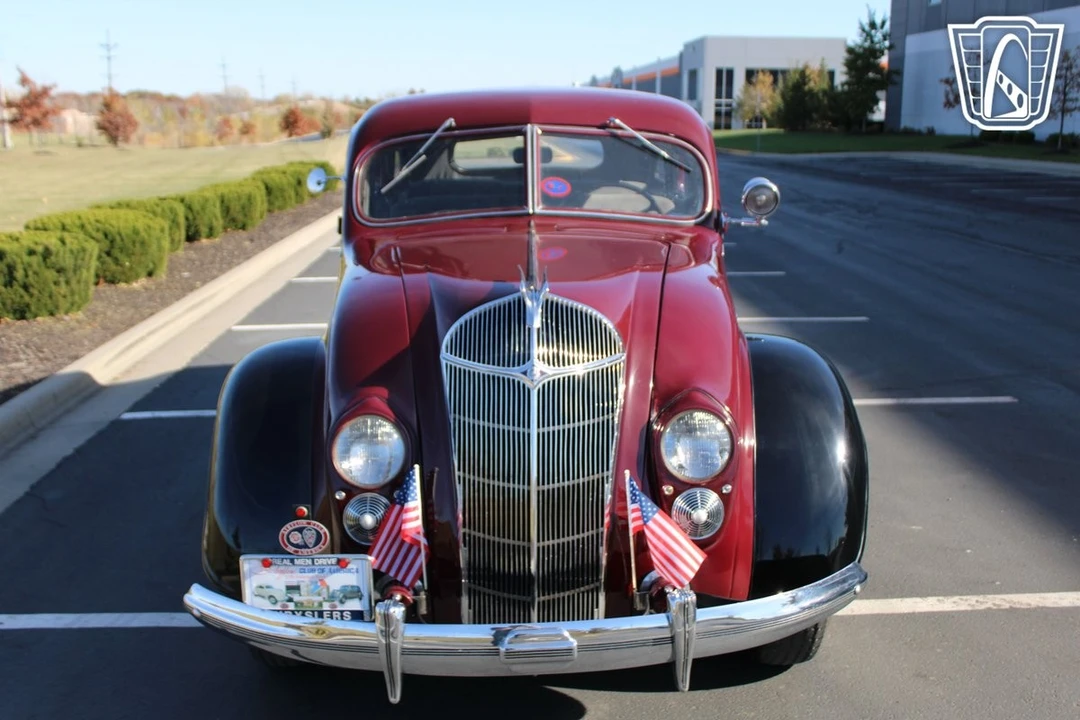 1936 Chrysler Airflow - Image 9 of 12