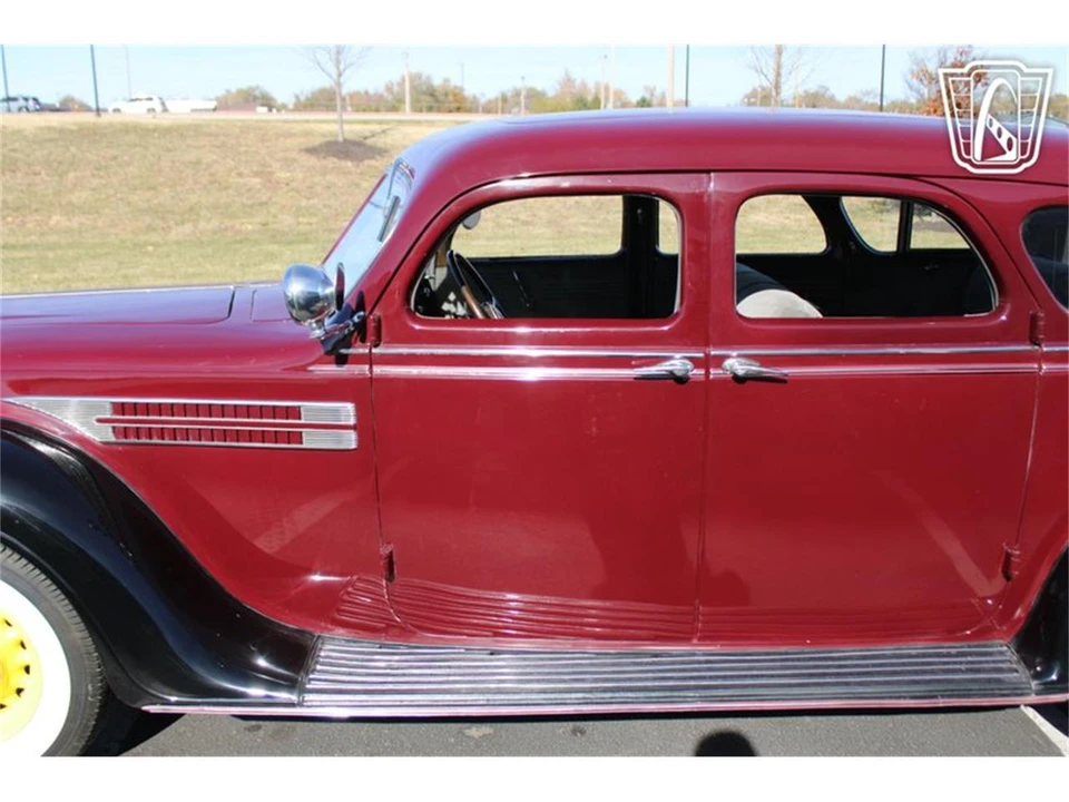 1936 Chrysler Airflow - Image 27 of 31
