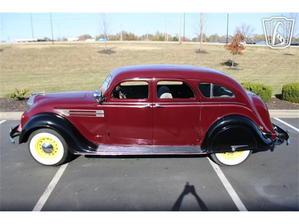 1936 Chrysler Airflow - Image 10 of 31