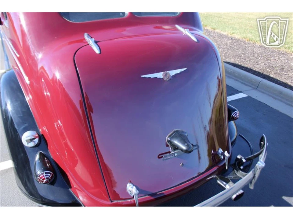 1936 Chrysler Airflow - Image 30 of 31