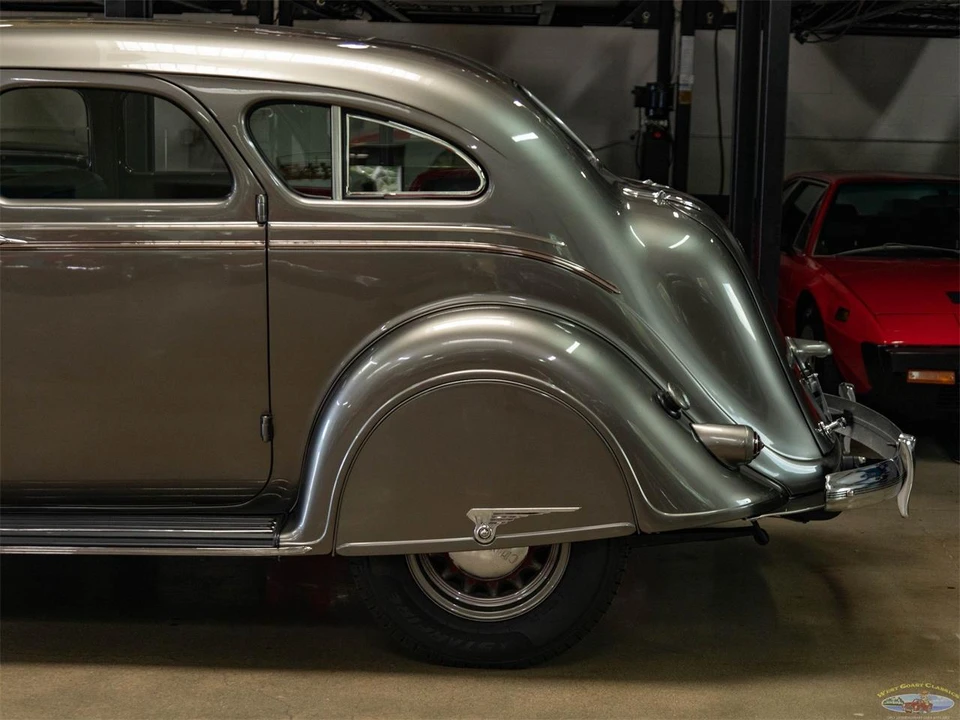 1936 Chrysler Airflow - Image 7 of 31