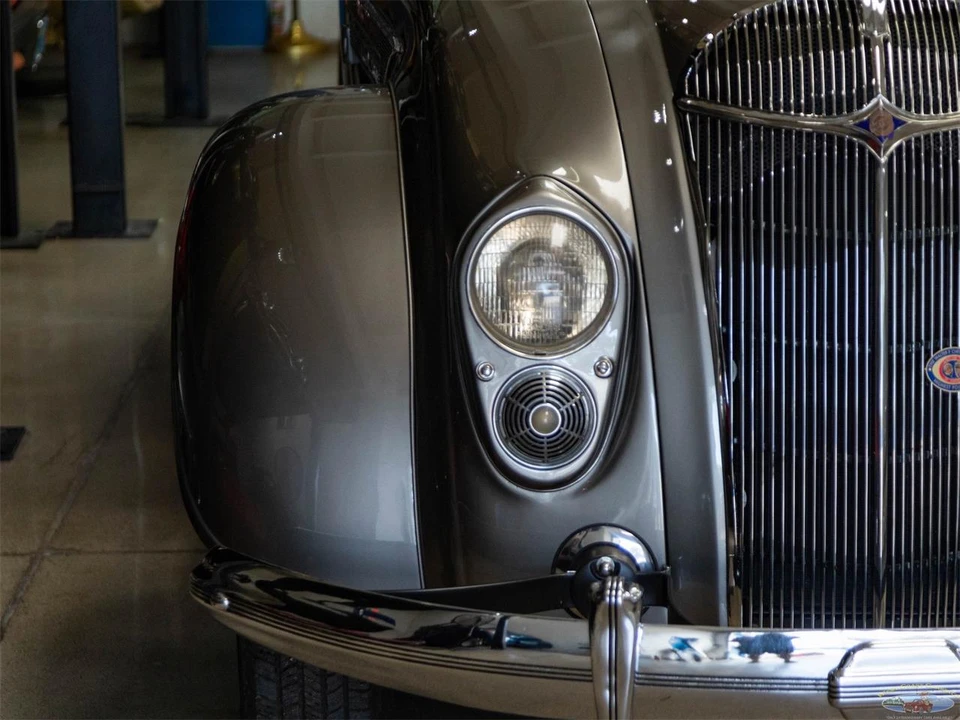1936 Chrysler Airflow - Image 14 of 31