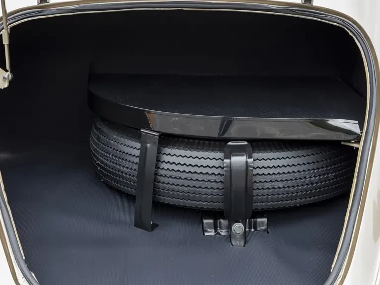1936 Chrysler Airflow - Image 19 of 21