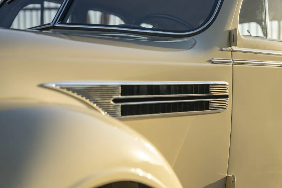 1936 Chrysler Airflow - Image 15 of 31
