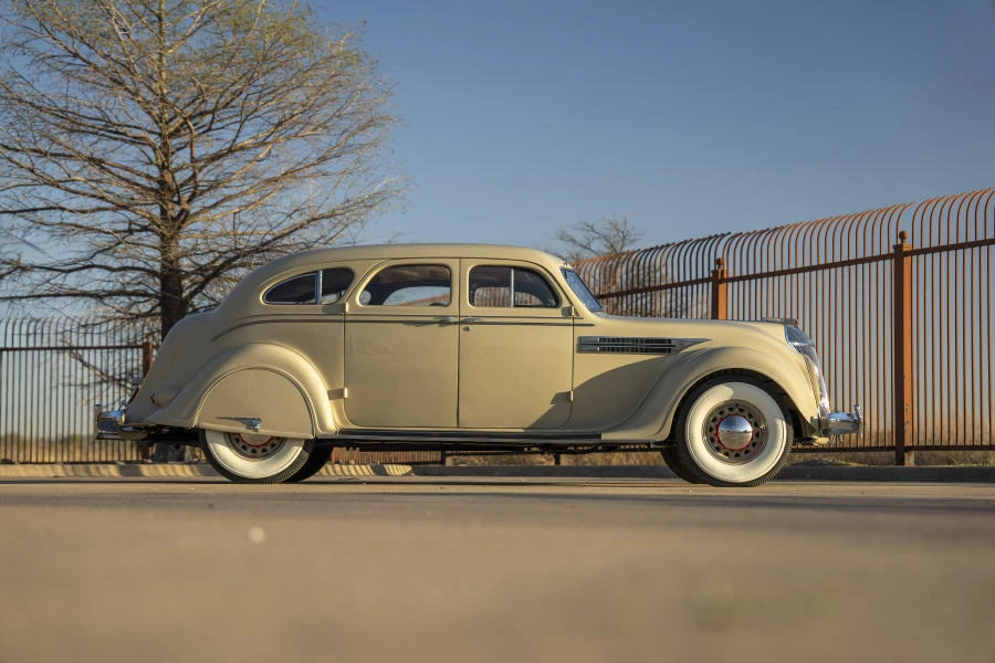 1936 Chrysler Airflow - Image 2 of 31