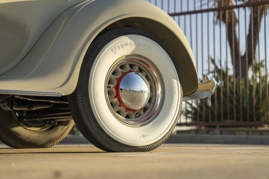 1936 Chrysler Airflow - Image 12 of 31
