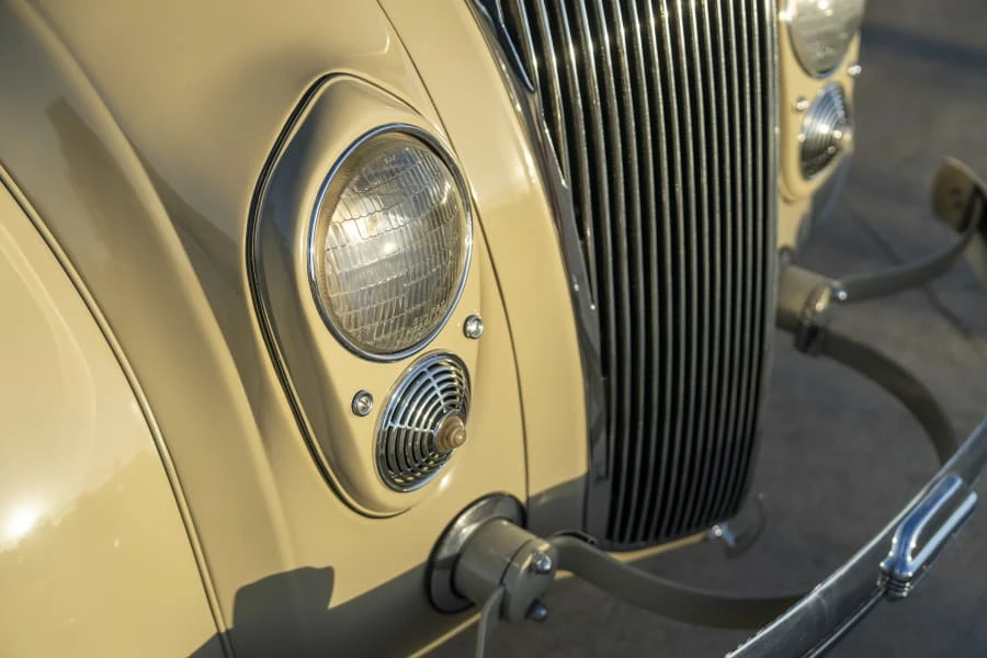1936 Chrysler Airflow - Image 20 of 31