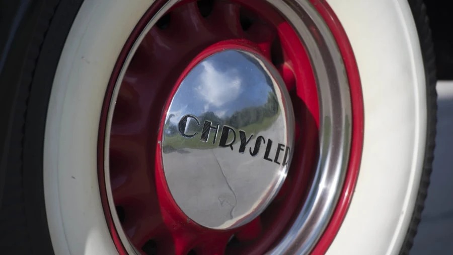 1936 Chrysler Airflow - Image 10 of 12