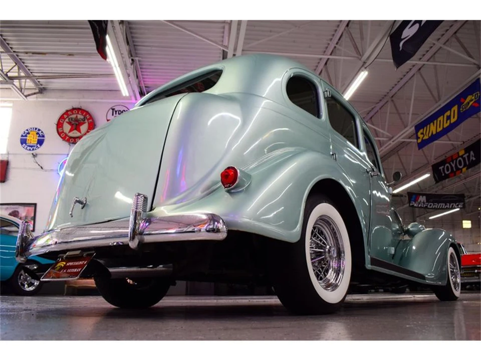 1936 Chrysler Airflow - Image 11 of 31