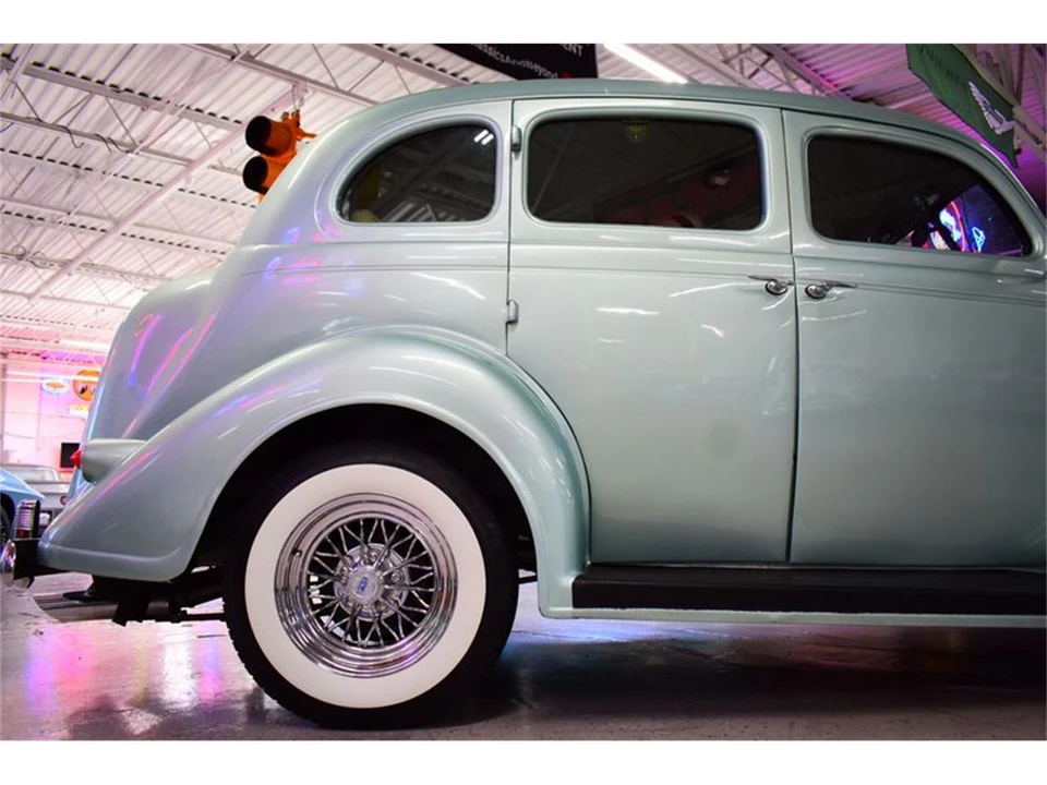1936 Chrysler Airflow - Image 7 of 31