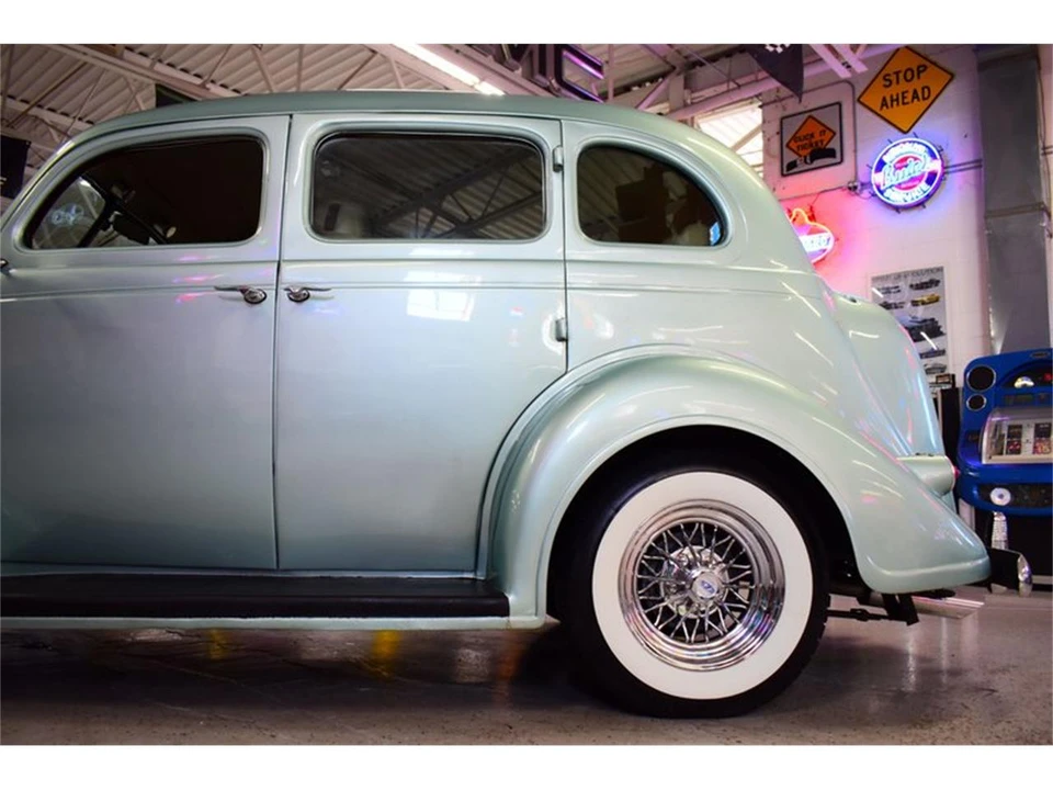 1936 Chrysler Airflow - Image 22 of 31