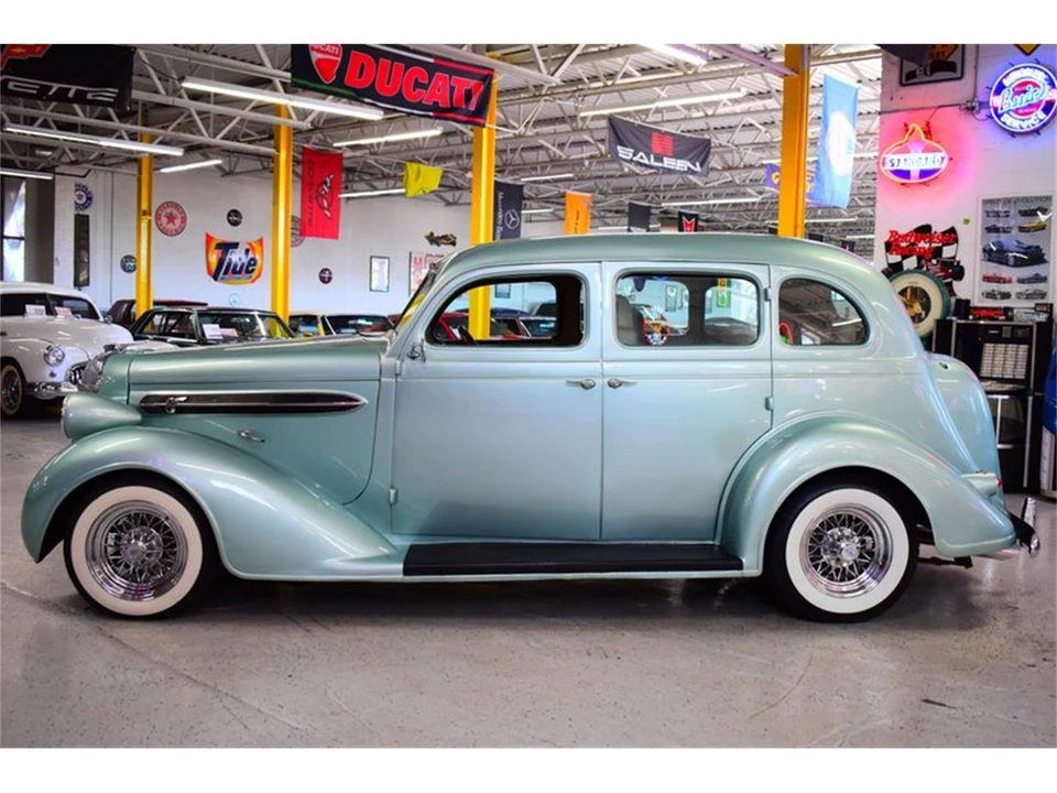 1936 Chrysler Airflow - Image 18 of 31