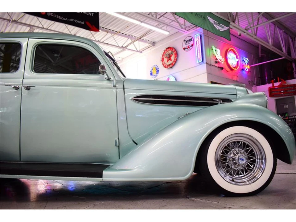 1936 Chrysler Airflow - Image 8 of 31