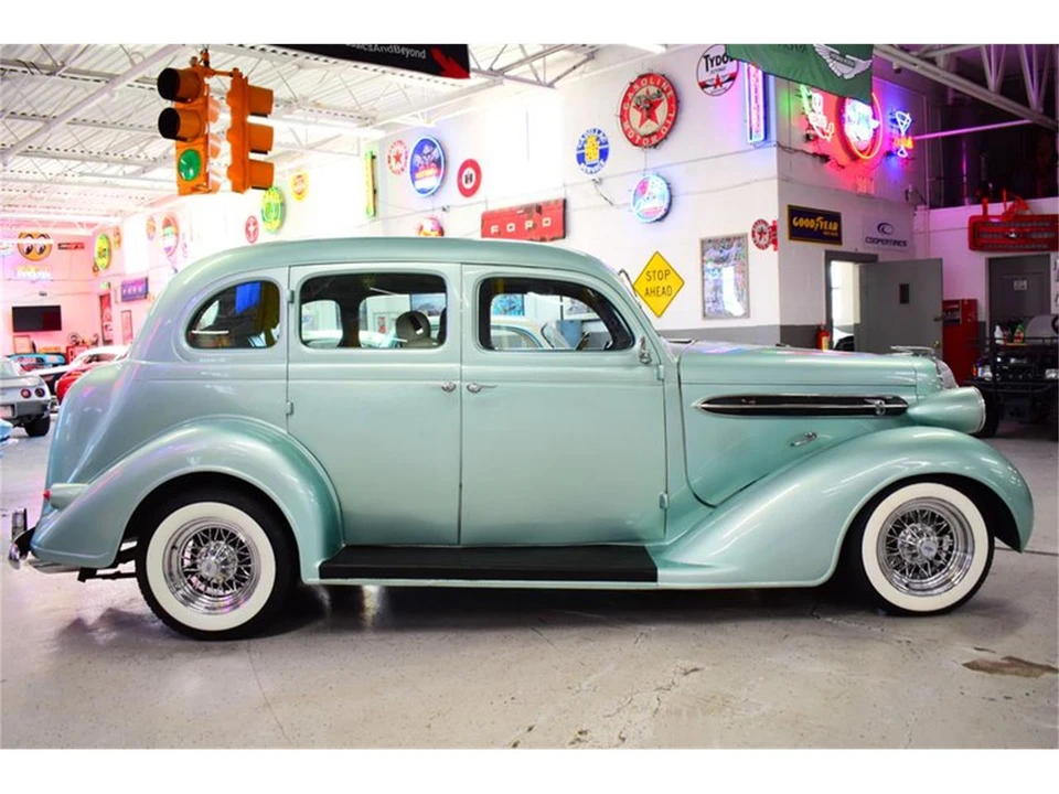 1936 Chrysler Airflow - Image 4 of 31