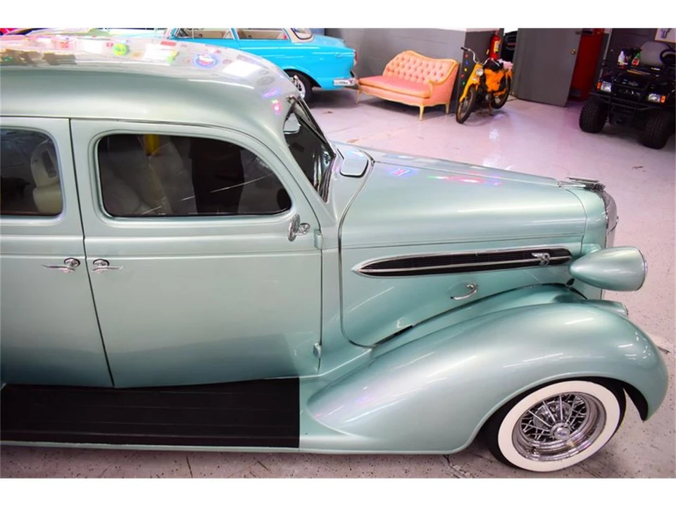 1936 Chrysler Airflow - Image 5 of 31