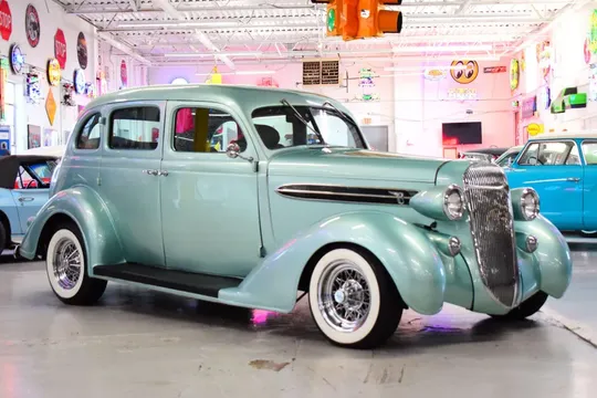 1936 Chrysler Airstream