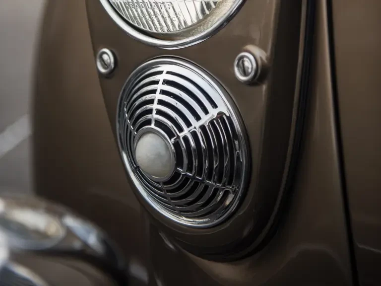 1936 Chrysler Airflow - Image 11 of 31
