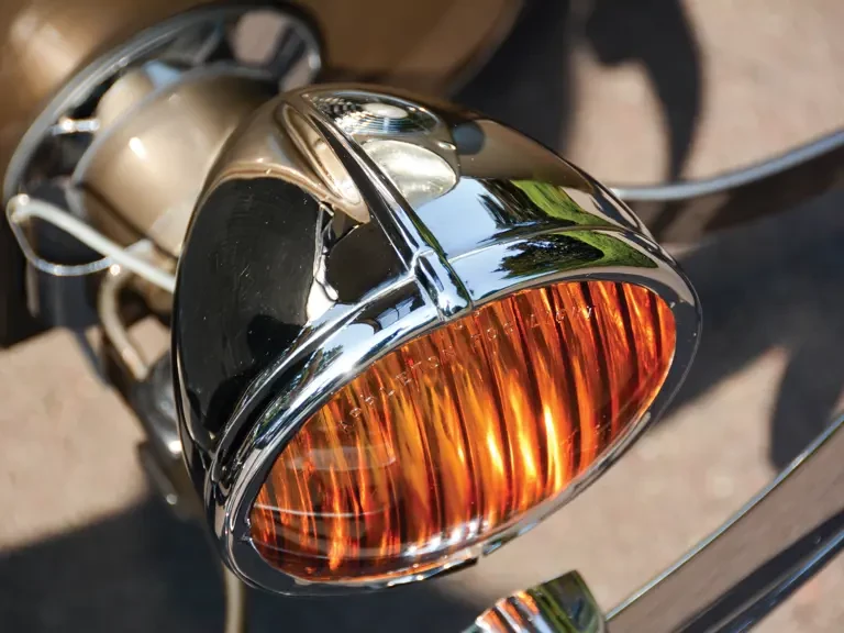 1936 Chrysler Airflow - Image 11 of 21
