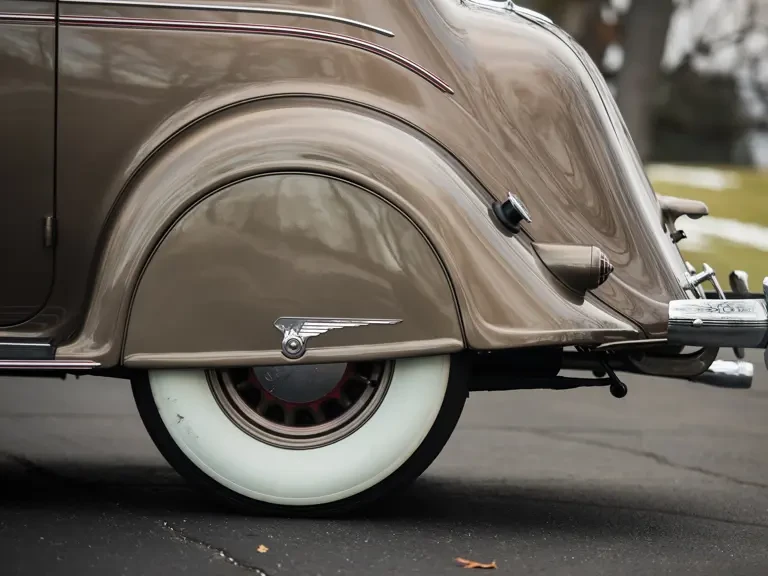1936 Chrysler Airflow - Image 15 of 31