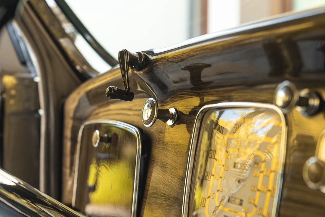 1936 Chrysler Airflow - Image 21 of 31