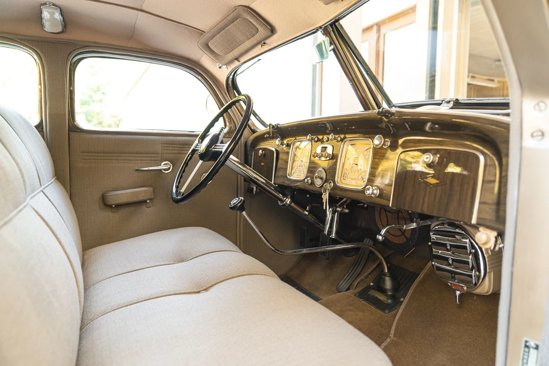 1936 Chrysler Airflow - Image 5 of 31
