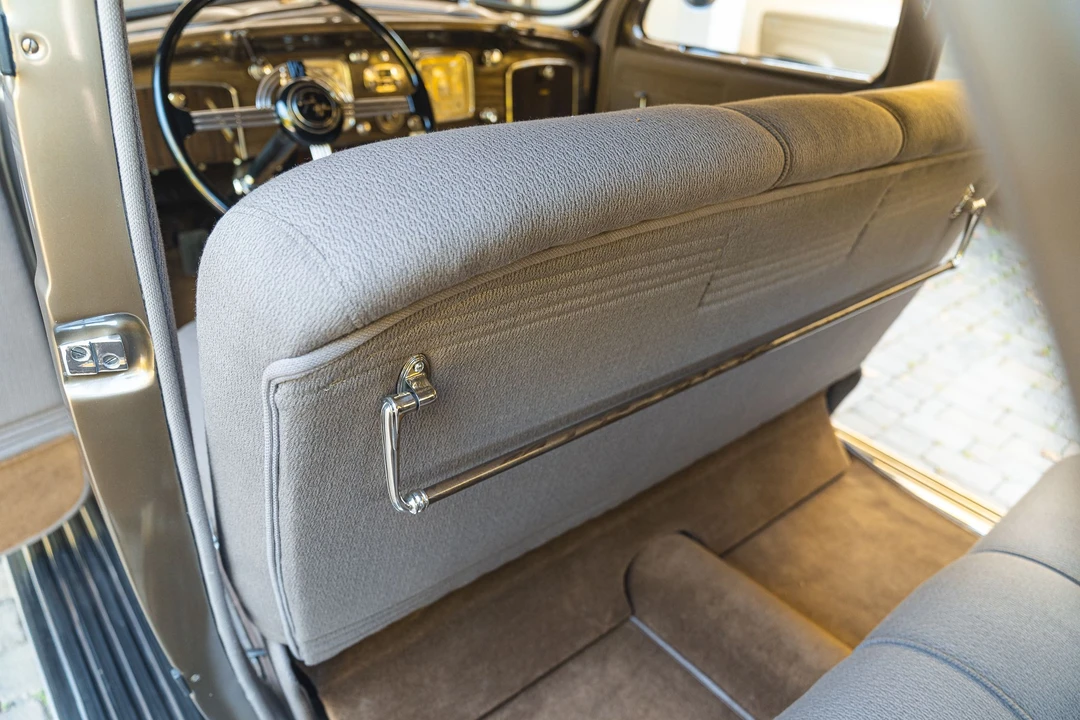 1936 Chrysler Airflow - Image 11 of 31