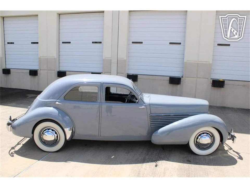 1936 Cord 810 & 812 - Image 31 of 31