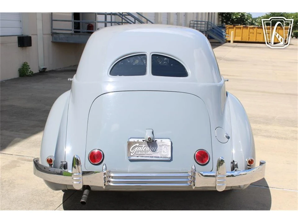 1936 Cord 810 & 812 - Image 27 of 31