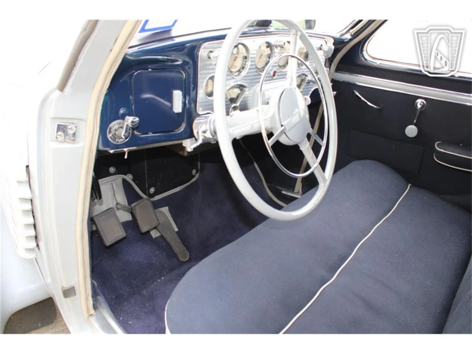 1936 Cord 810 & 812 - Image 7 of 31