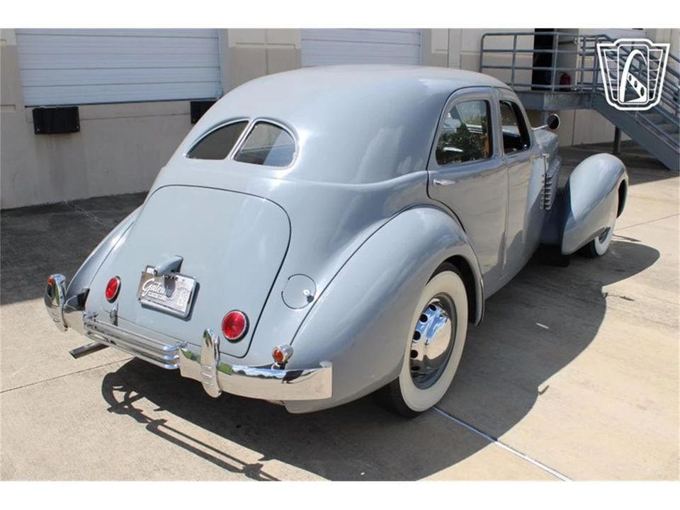 1936 Cord 810 & 812 - Image 29 of 31
