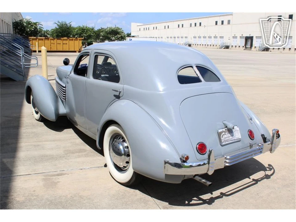 1936 Cord 810 & 812 - Image 24 of 31