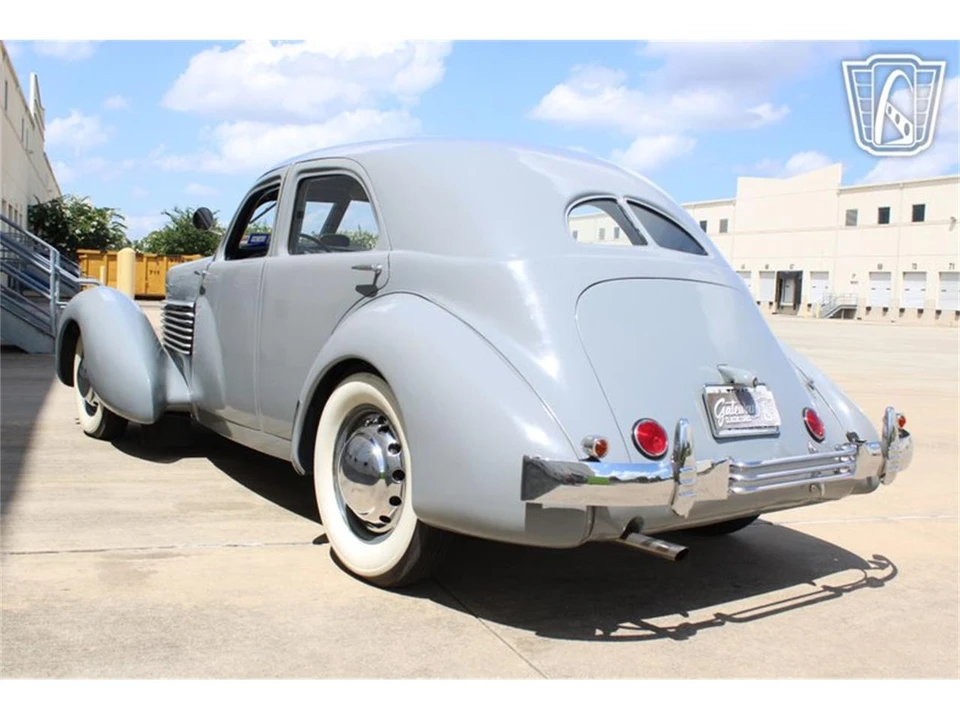 1936 Cord 810 & 812 - Image 25 of 31