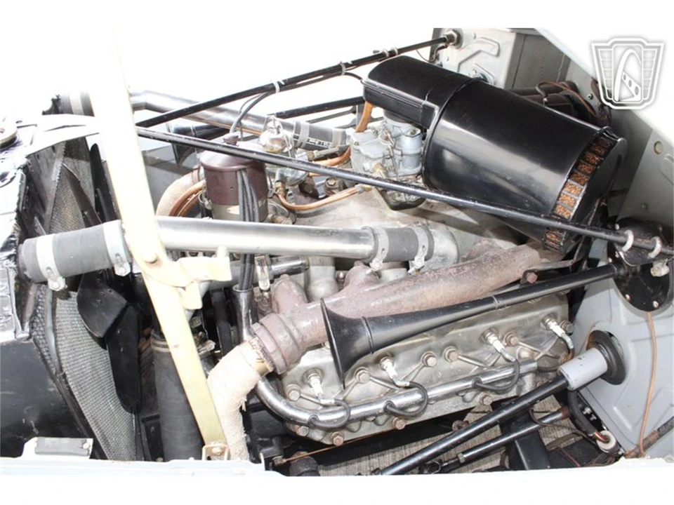 1936 Cord 810 & 812 - Image 5 of 31