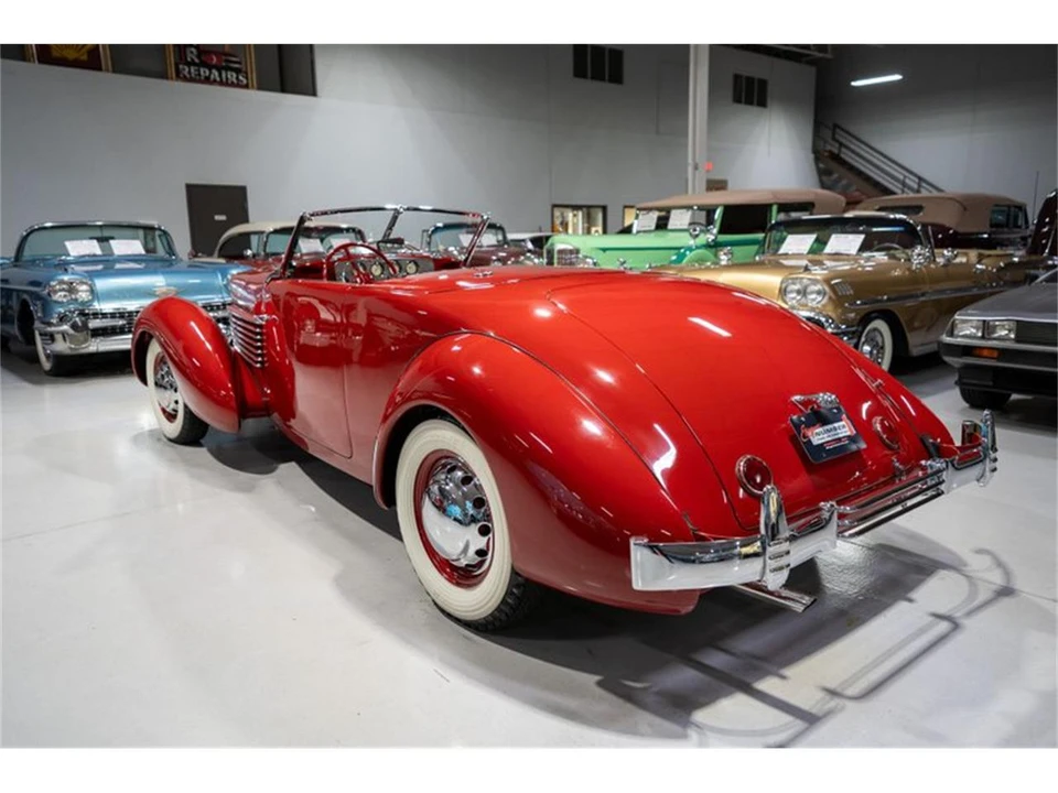 1936 Cord 810 & 812 - Image 16 of 31