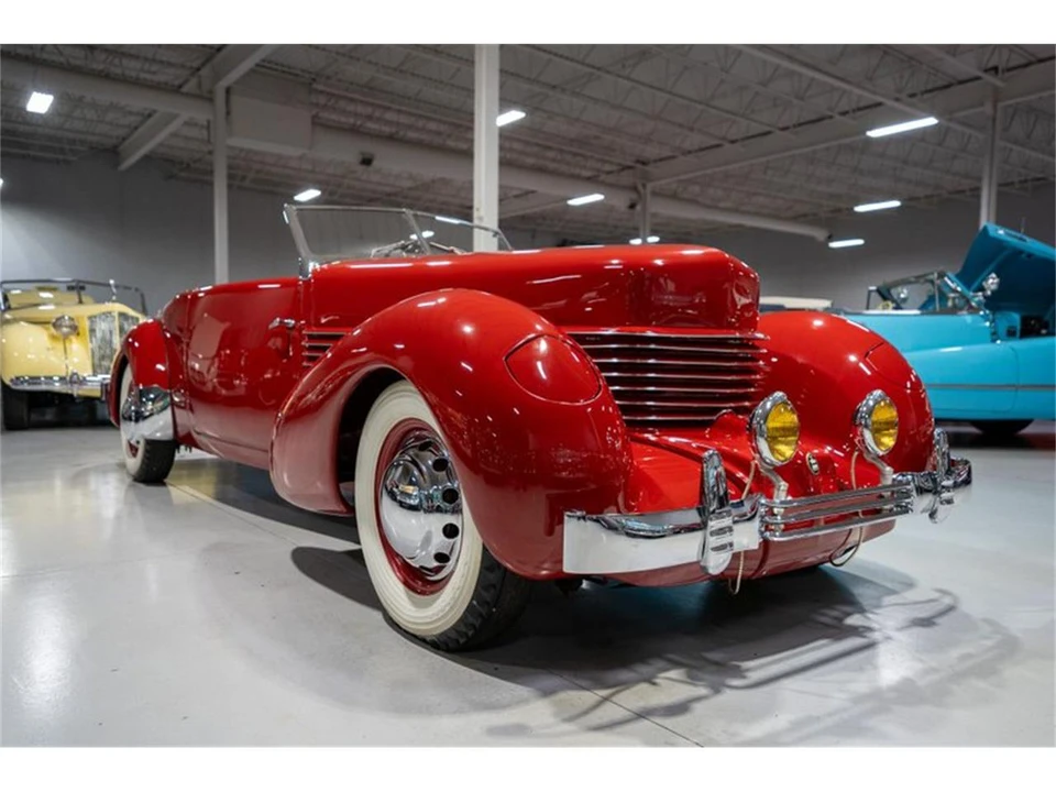 1936 Cord 810 & 812 - Image 28 of 31