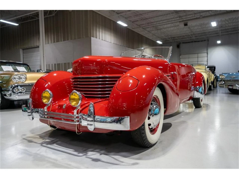 1936 Cord 810 & 812 - Image 26 of 31