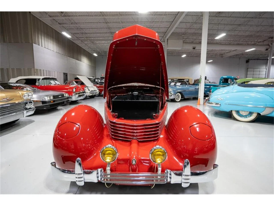 1936 Cord 810 & 812 - Image 29 of 31