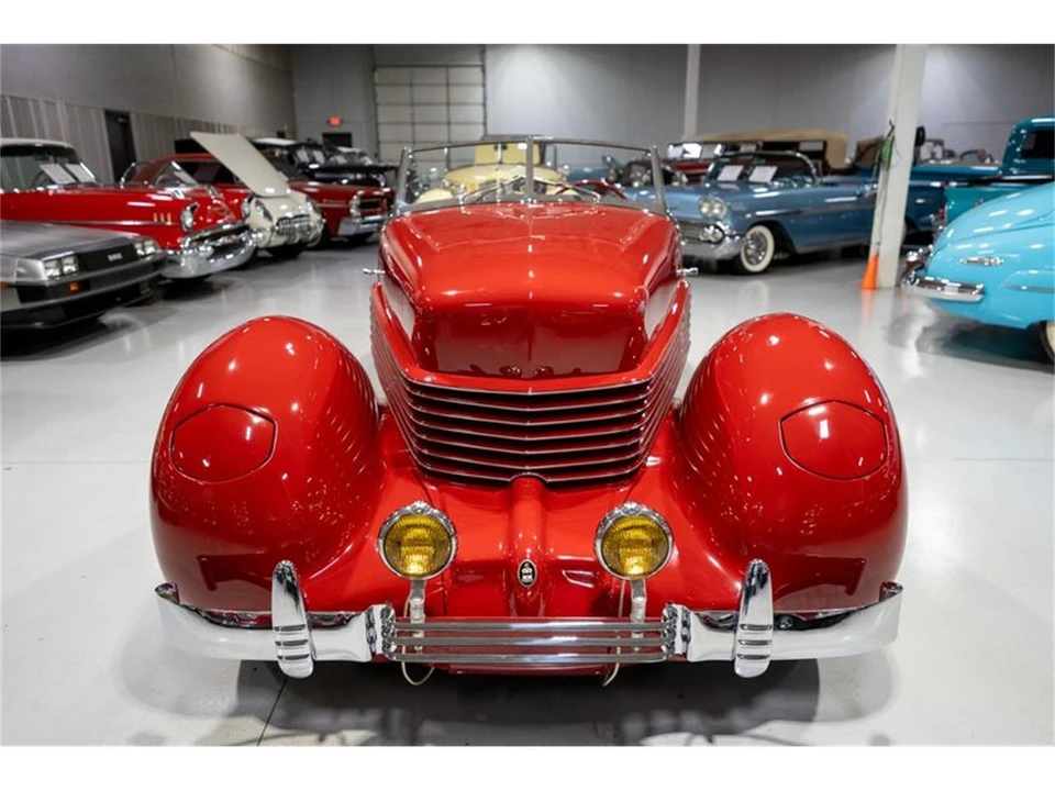 1936 Cord 810 & 812 - Image 11 of 31