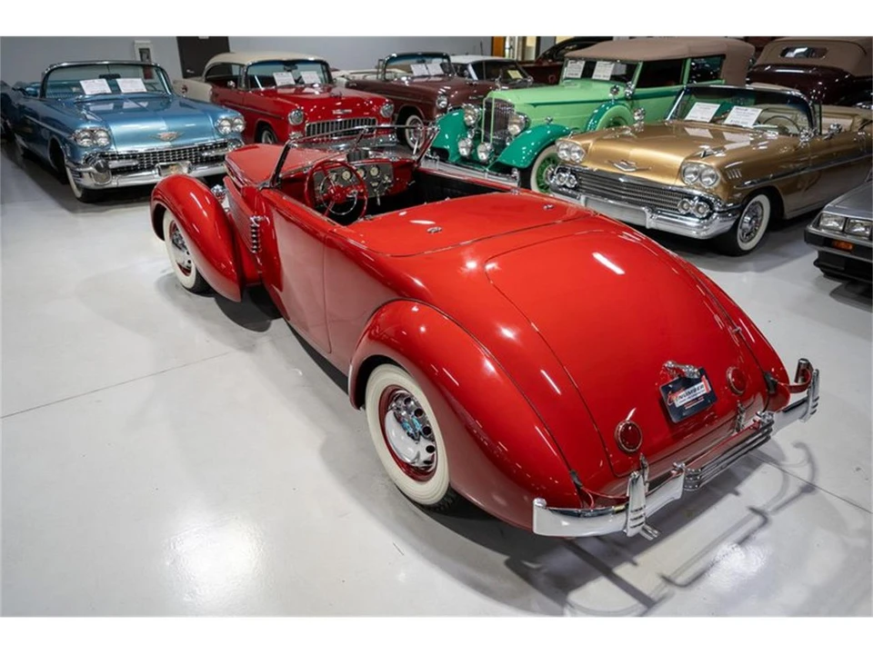 1936 Cord 810 & 812 - Image 8 of 31