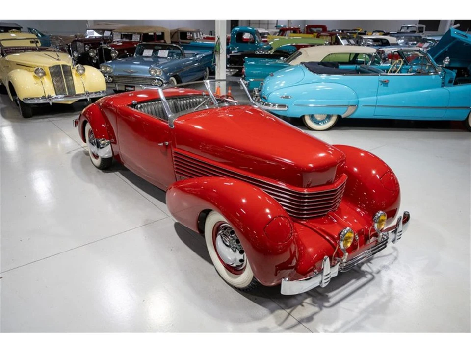 1936 Cord 810 & 812 - Image 4 of 31