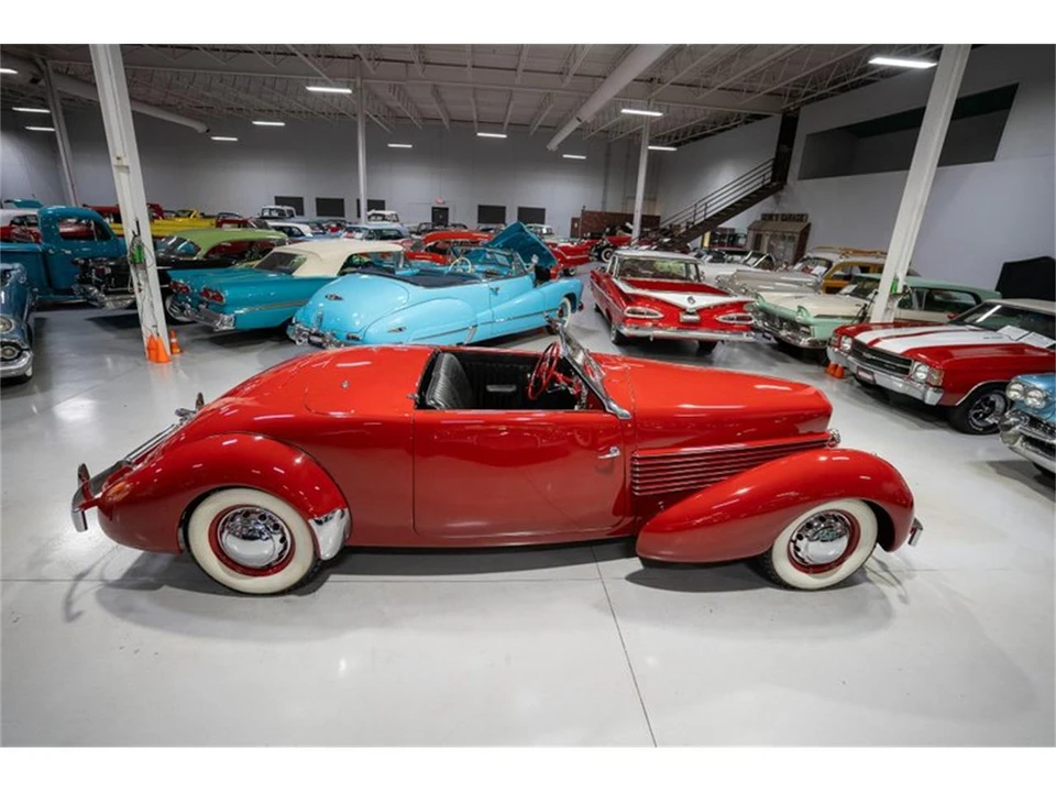 1936 Cord 810 & 812 - Image 5 of 31