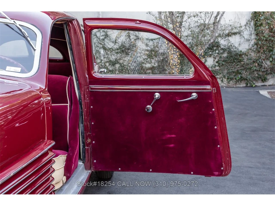 1936 Cord 810 & 812 - Image 16 of 31