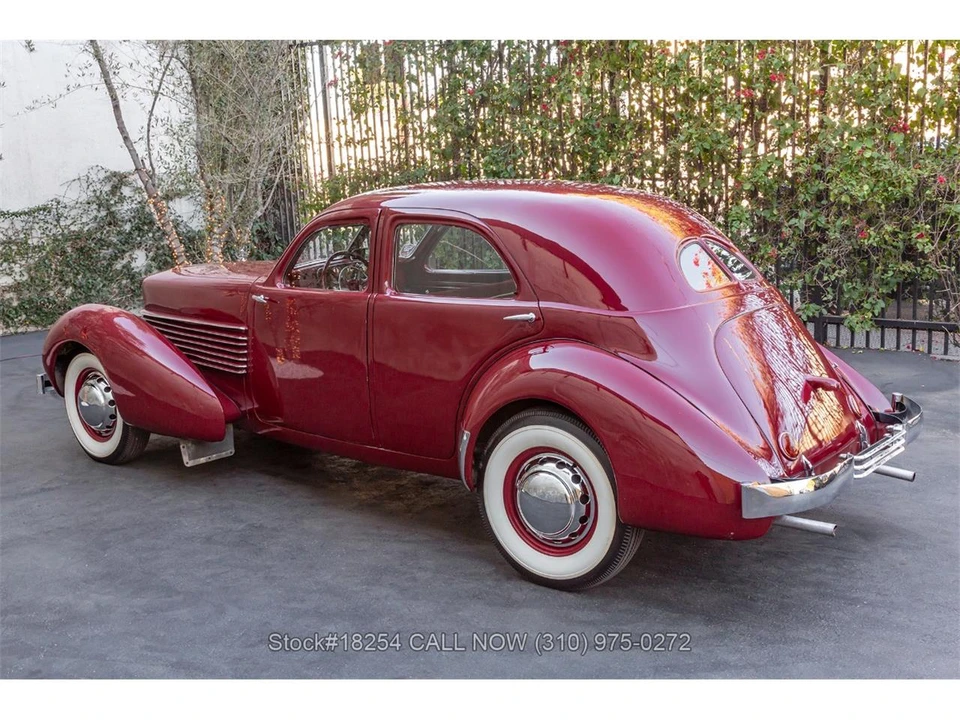 1936 Cord 810 & 812 - Image 7 of 31