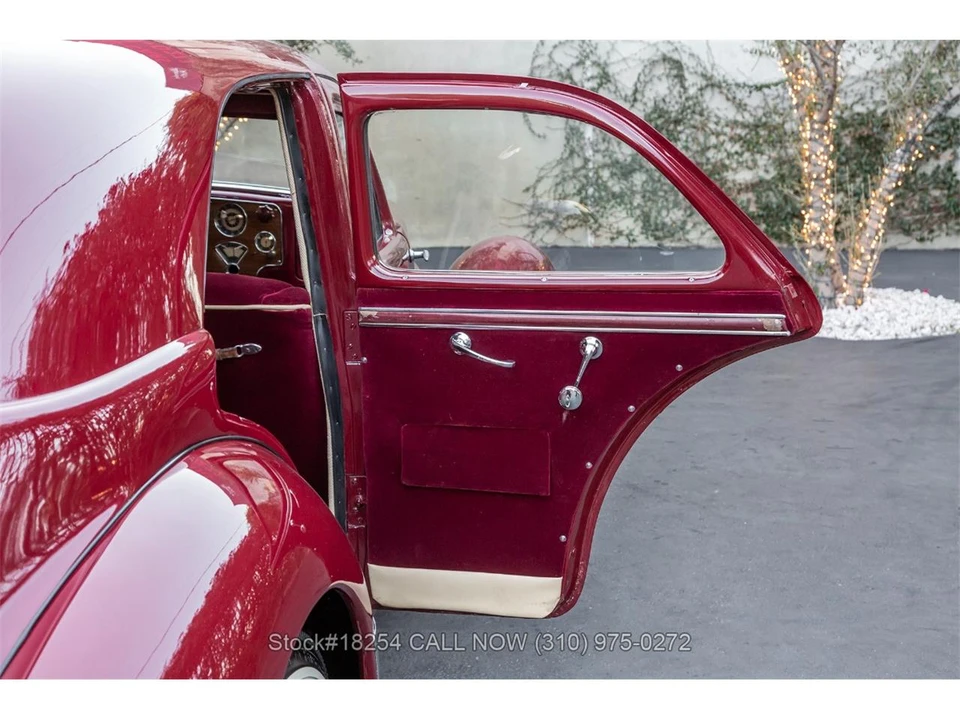 1936 Cord 810 & 812 - Image 23 of 31