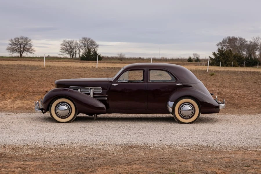 1936 Cord 810 & 812 - Image 6 of 14
