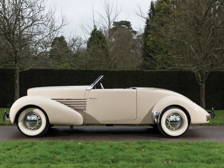 1936 Cord 810 & 812 - Image 6 of 28