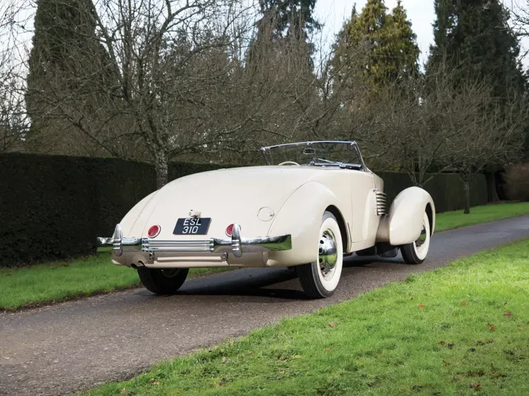 1936 Cord 810 & 812 - Image 21 of 28