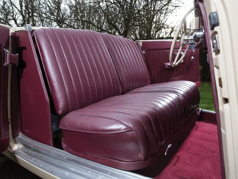 1936 Cord 810 & 812 - Image 17 of 28