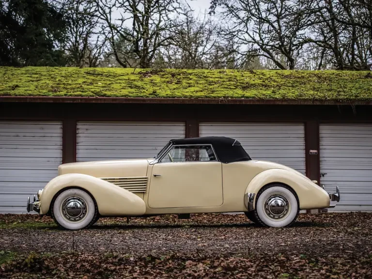 1936 Cord 810 & 812 - Image 6 of 21