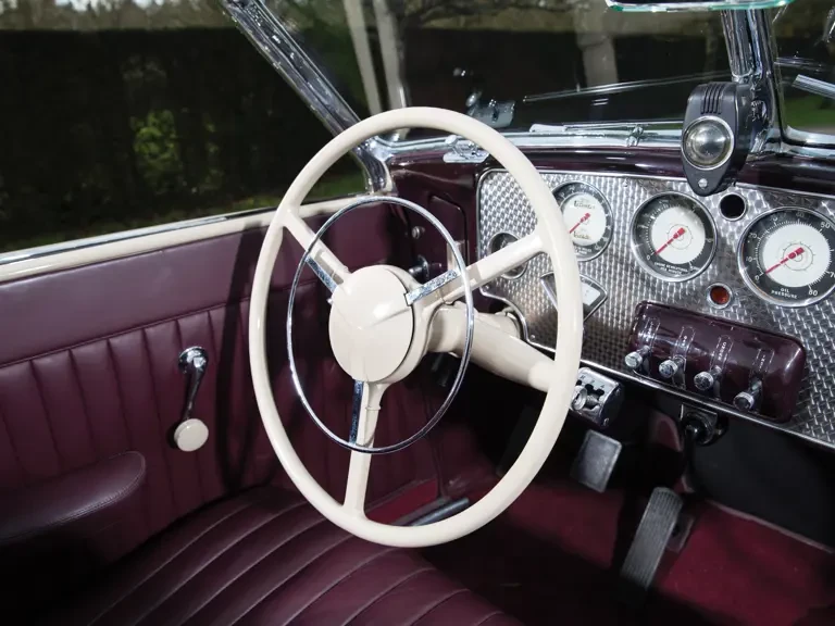 1936 Cord 810 & 812 - Image 13 of 28